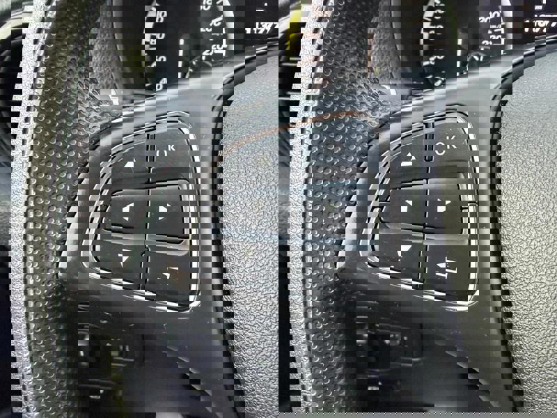 Image Mercedes-Benz VITO 114 2.2D 136 BlueTEC Tourer PRO Long 9 places GPS Attelage Bluetooth Régul Clim  Gtie 1 an 